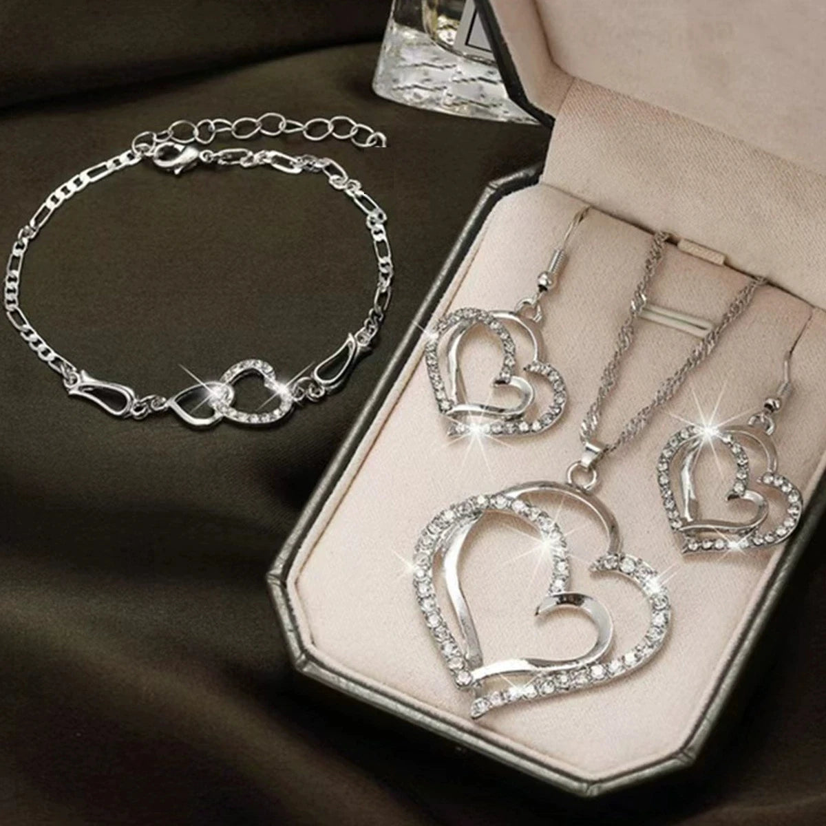 3 Pcs Set Heart Shaped Jewelry Set Of Earrings Pendant Necklace For Women Exquisite Fashion Rhinestone Double Heart Jewelry Set